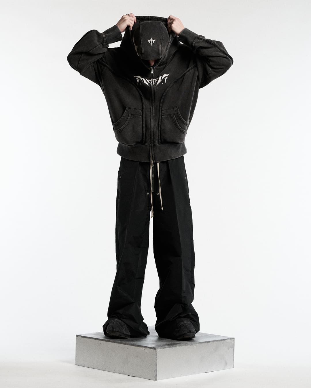 Phantom Hoodie Black